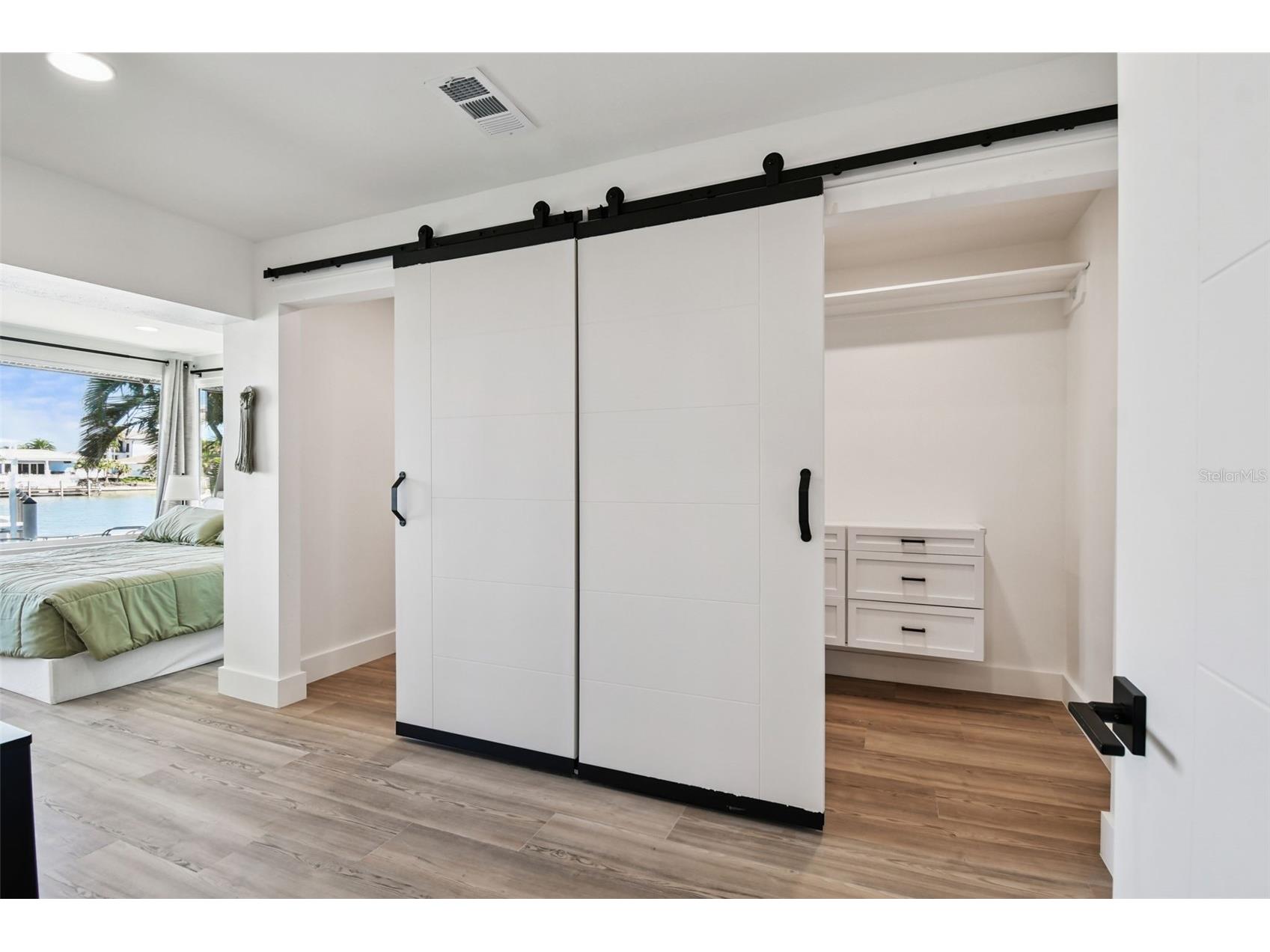 320 Palm Island NE Clearwater Beach FL 33767 TB8434339 image11