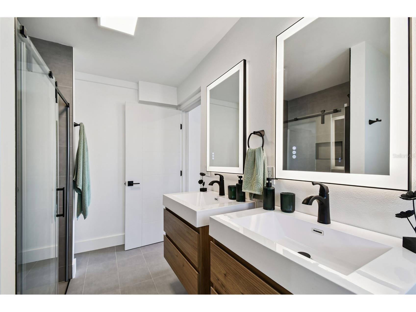 320 Palm Island NE Clearwater Beach FL 33767 TB8434339 image17