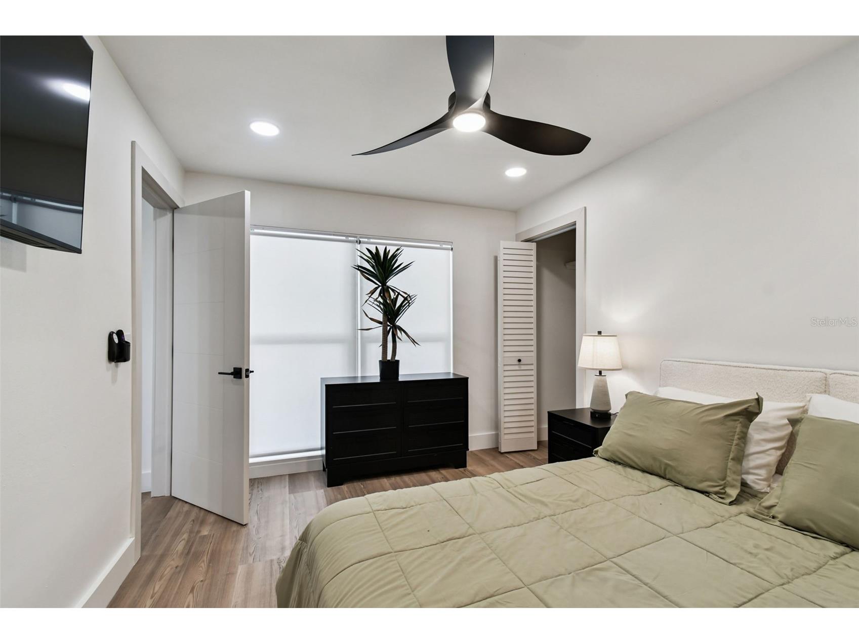 320 Palm Island NE Clearwater Beach FL 33767 TB8434339 image24