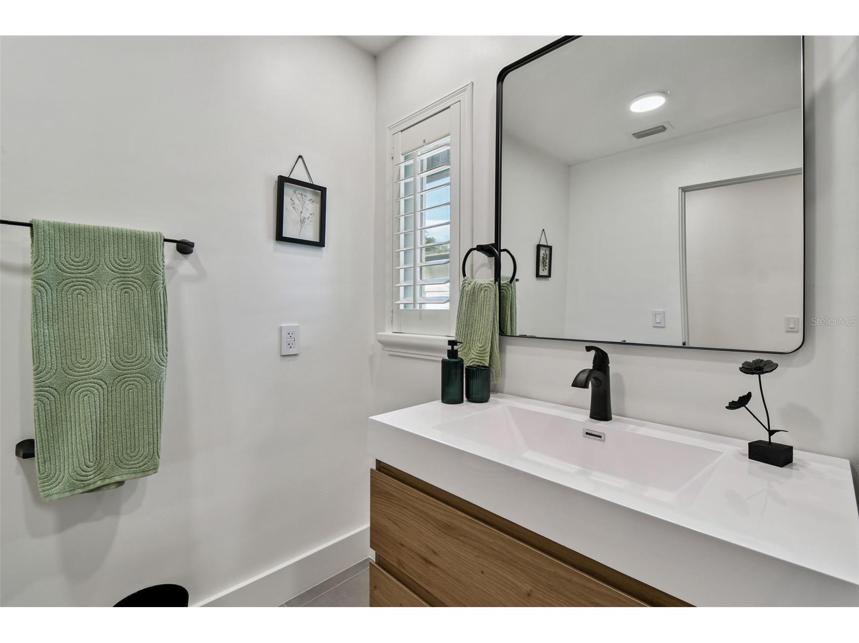 320 Palm Island NE Clearwater Beach FL 33767 TB8434339 image42