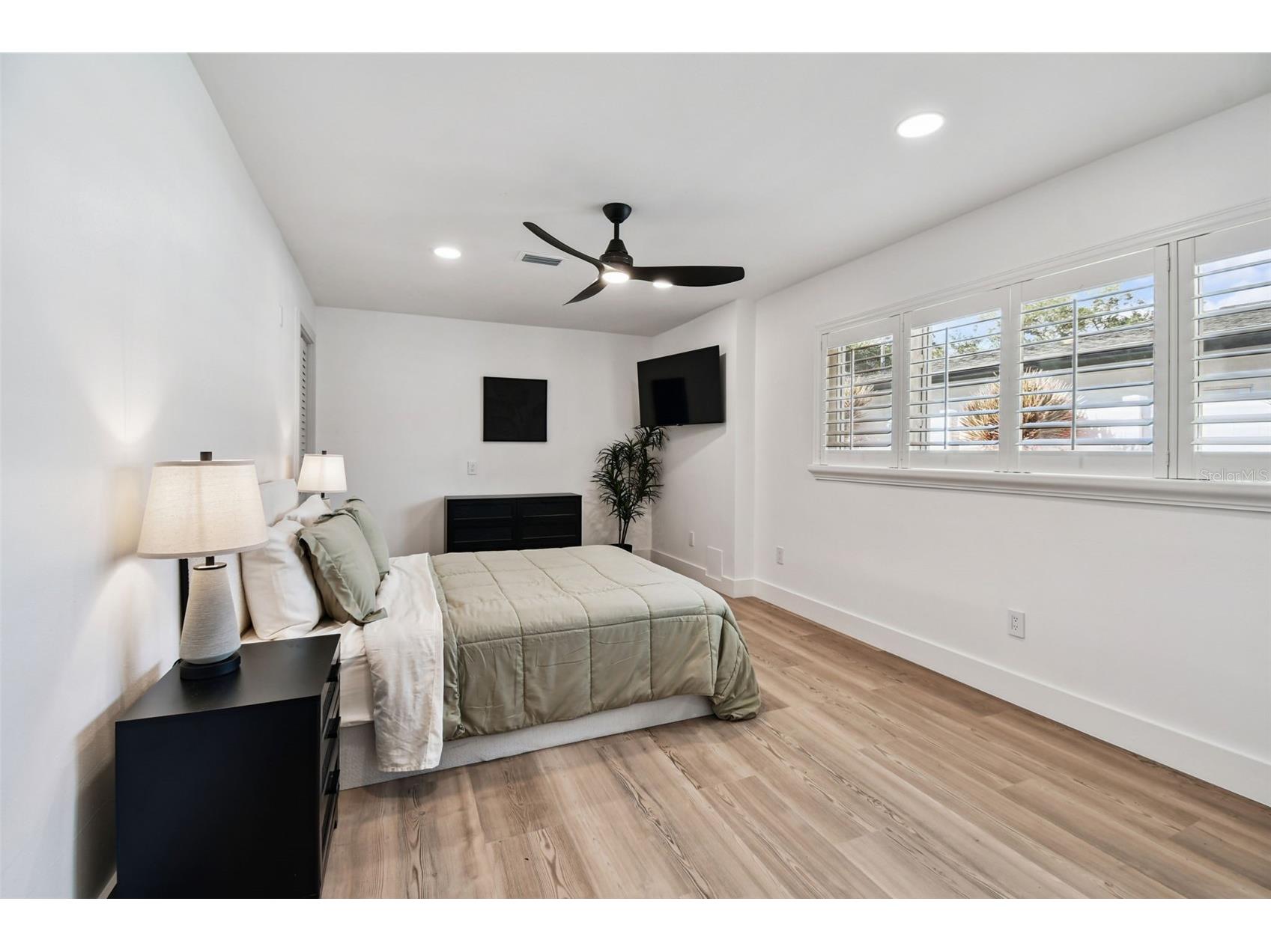 320 Palm Island NE Clearwater Beach FL 33767 TB8434339 image43