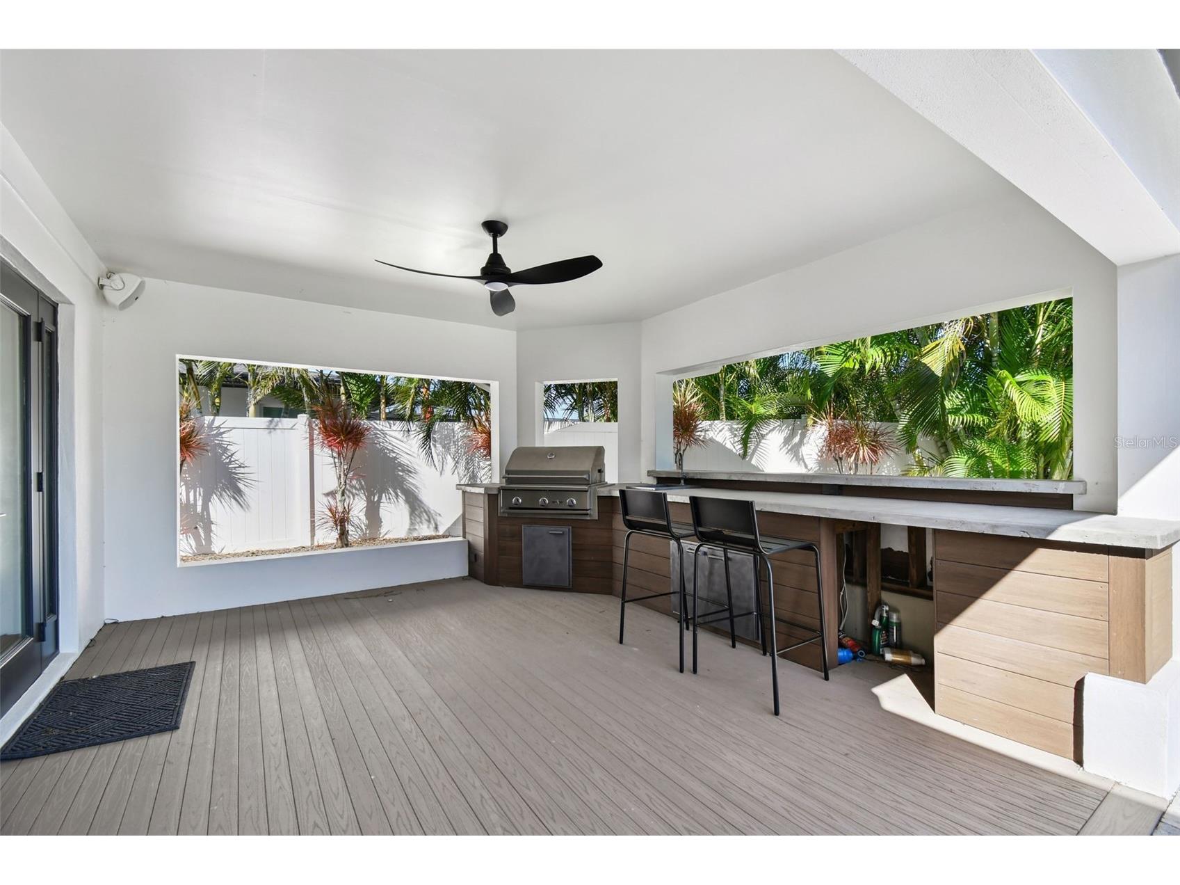 320 Palm Island NE Clearwater Beach FL 33767 TB8434339 image56