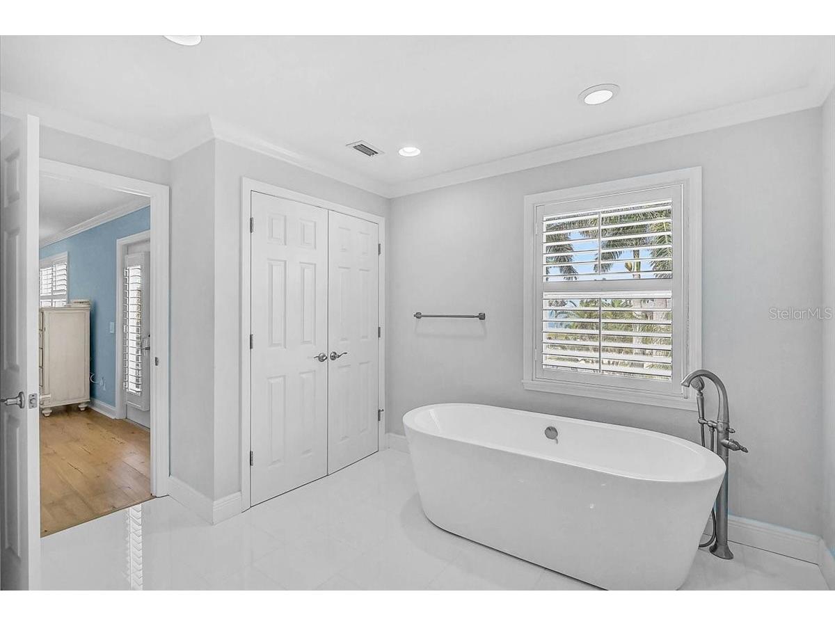 320 Ringling Point Drive Sarasota FL 34234 A4696053 image35