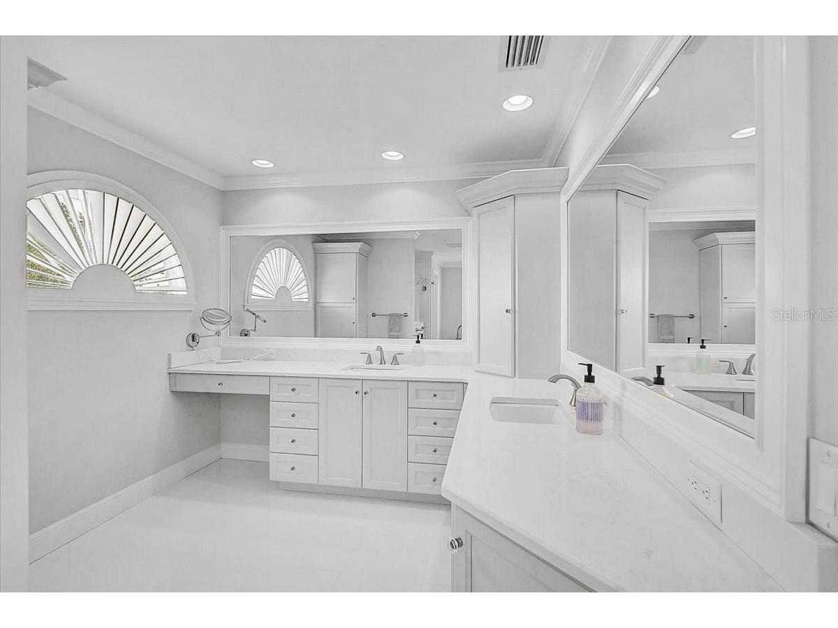 320 Ringling Point Drive Sarasota FL 34234 A4696053 image36
