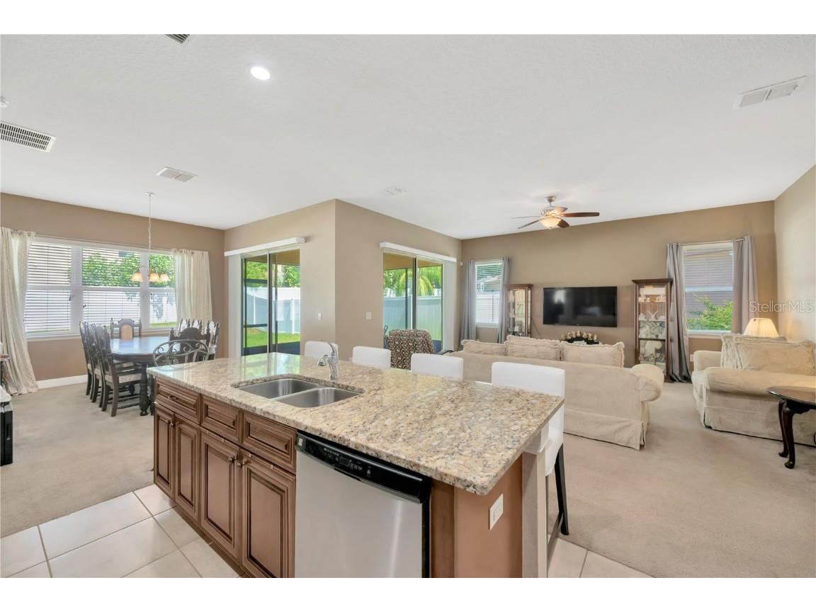 320 Roxbury Crossing Court Valrico FL 33594 TB8401596 image15