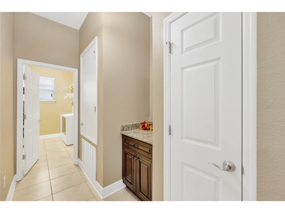 320 Roxbury Crossing Court Valrico FL 33594 TB8401596 image21