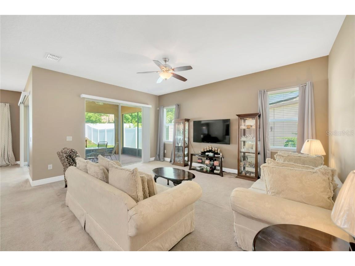 320 Roxbury Crossing Court Valrico FL 33594 TB8401596 image3