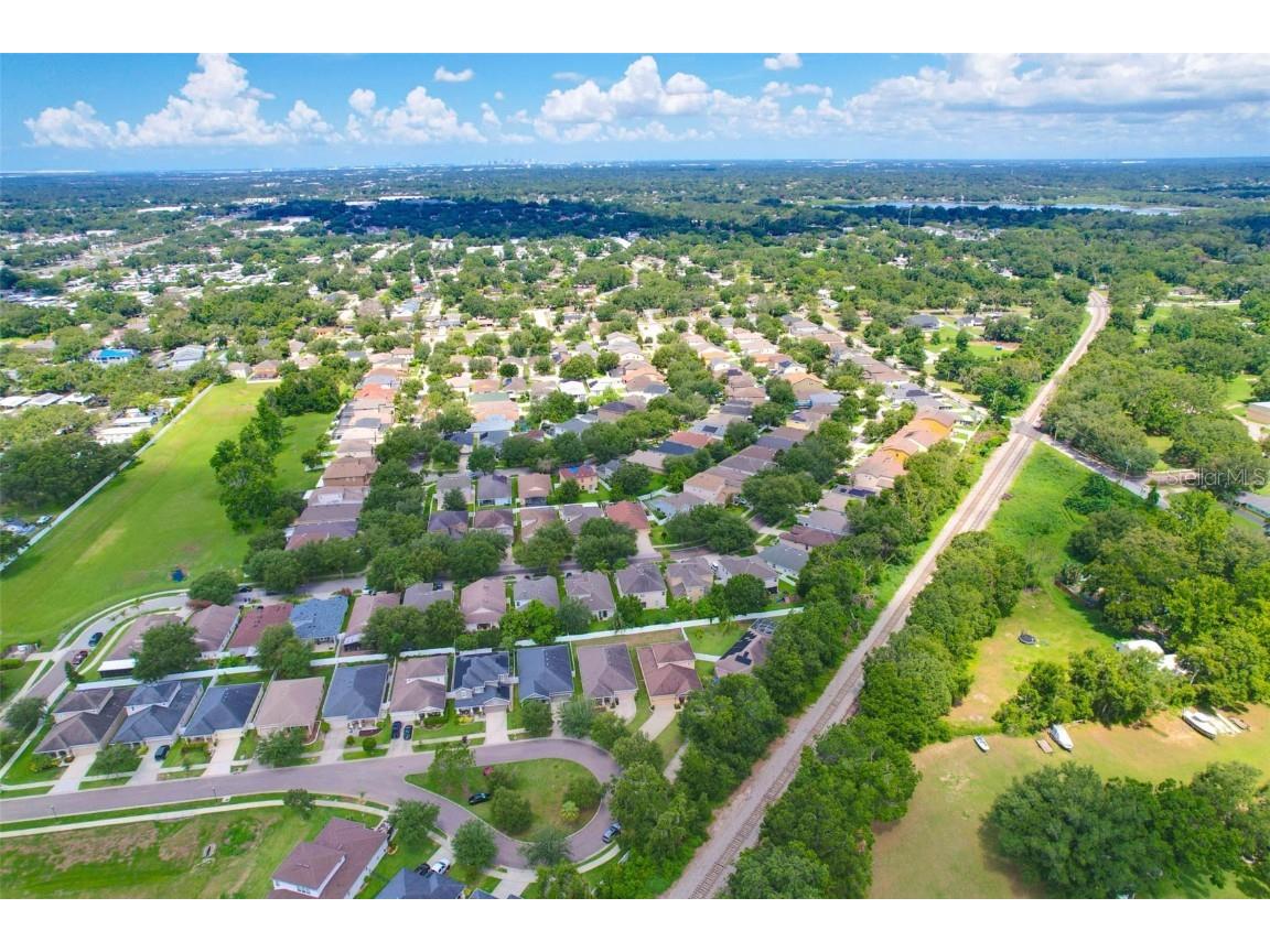 320 Roxbury Crossing Court Valrico FL 33594 TB8401596 image39