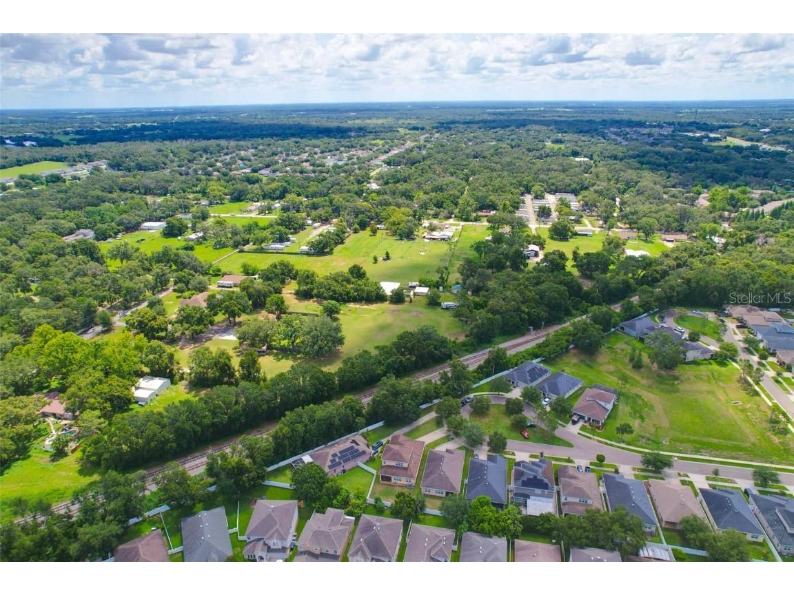 320 Roxbury Crossing Court Valrico FL 33594 TB8401596 image41