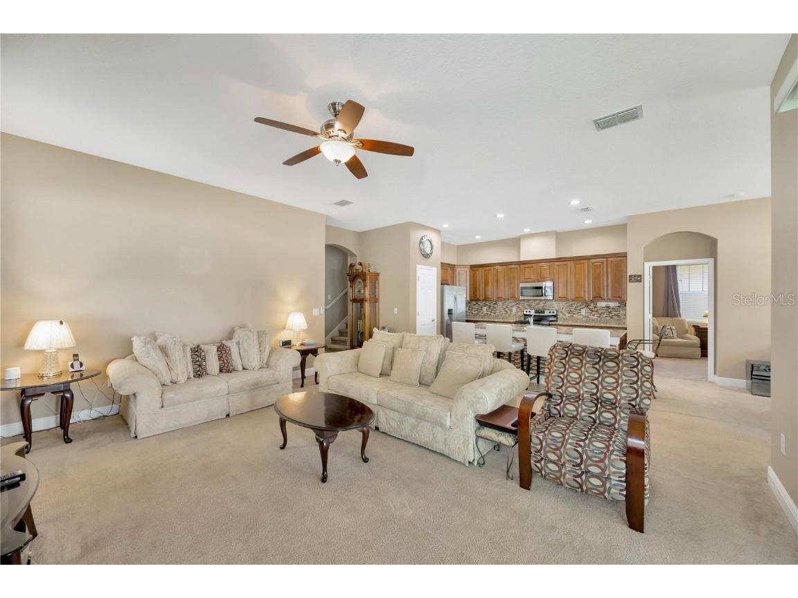 320 Roxbury Crossing Court Valrico FL 33594 TB8401596 image5