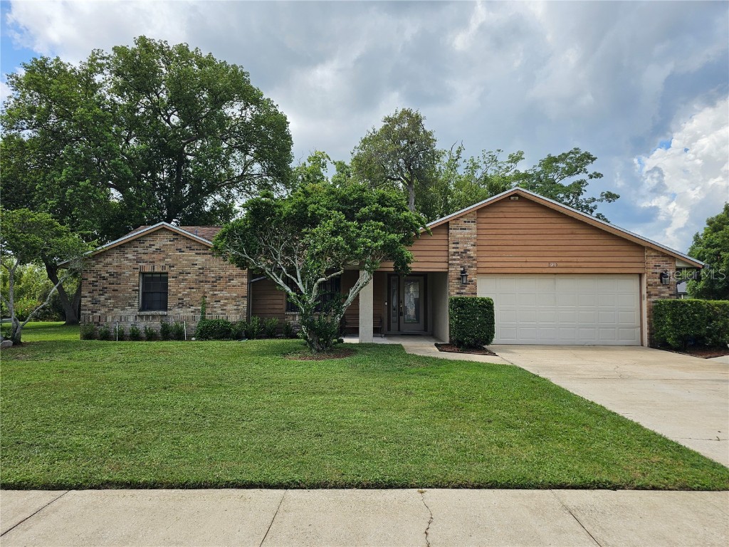 320 Secret Way Court Casselberry FL 32707 - SECRET LAKE O6332131 image1