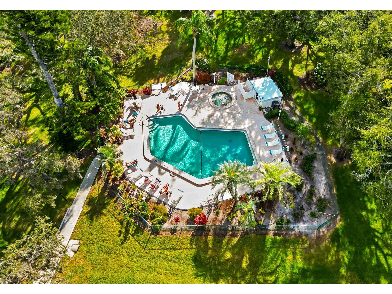 320 Timber Lake Drive #320 Bradenton FL 34210 A4679527 image2