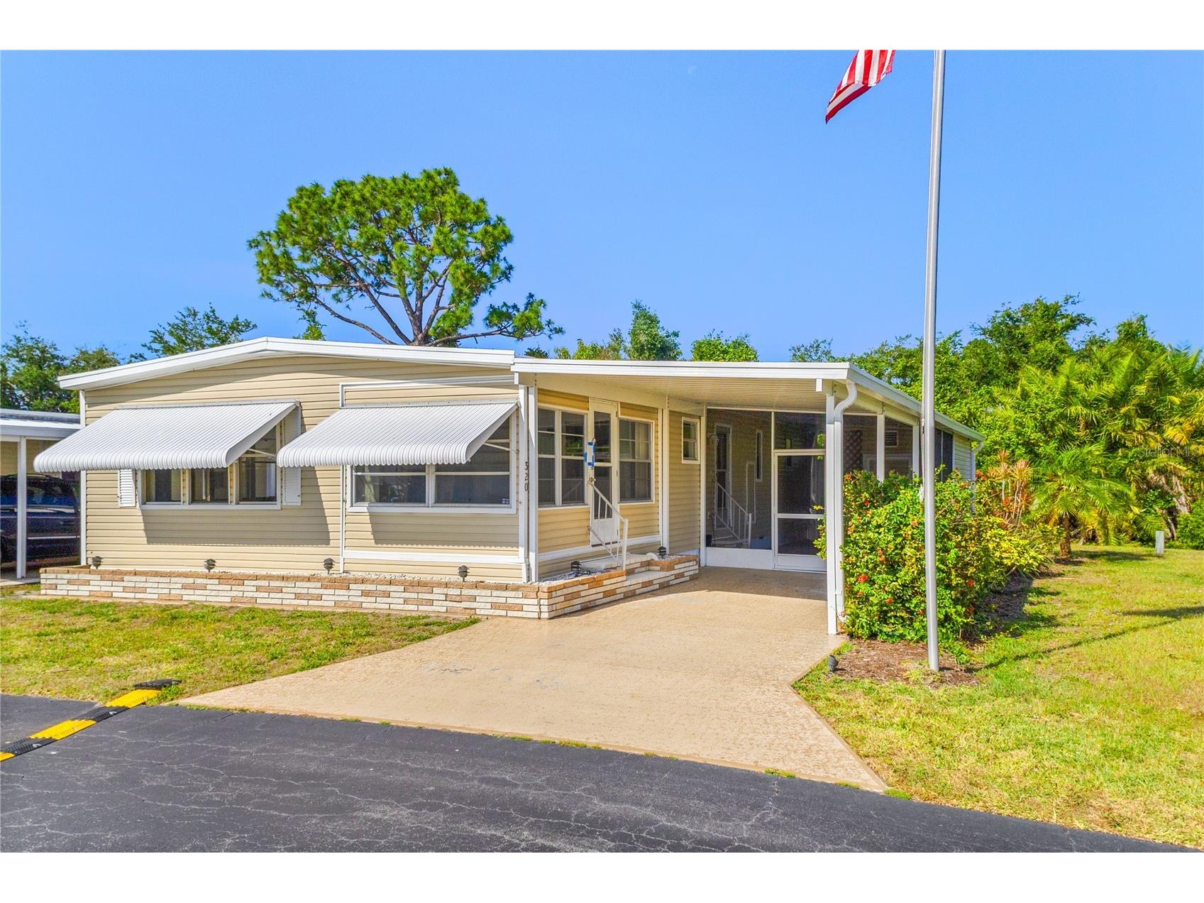 320 Tropic Drive Osprey FL 34229 A4692490 image2