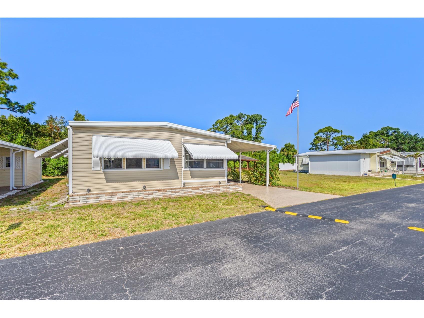 320 Tropic Drive Osprey FL 34229 A4692490 image3