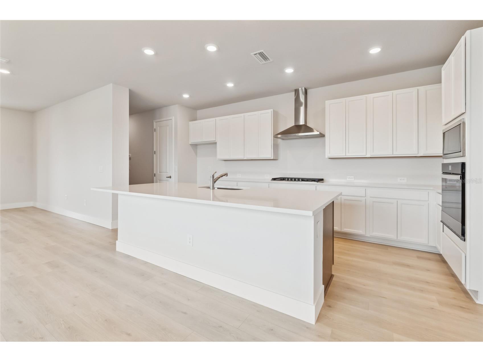 320 Vistera Boulevard Nokomis FL 34275 TB8432554 image5