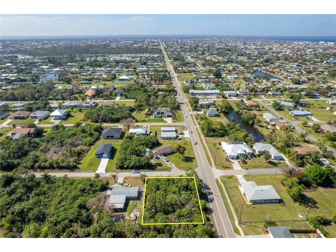 261 Aqui Esta Drive, Punta Gorda, FL, 33950 MLS C7488259 Edina Realty