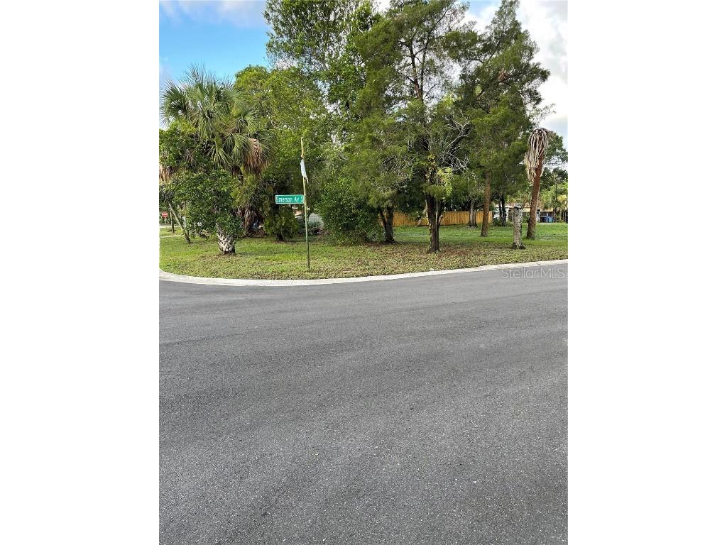 3200 Emerson Avenue S Saint Petersburg FL 33712 U8205194 image1