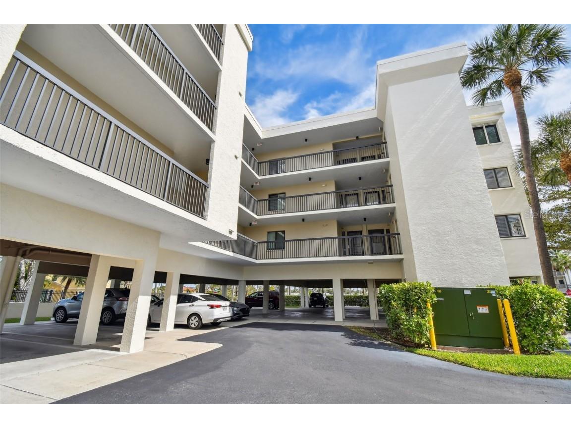 3200 Gulf Boulevard #108 Saint Pete Beach FL 33706 - BOCA CIEGA BAY U8231227 image1