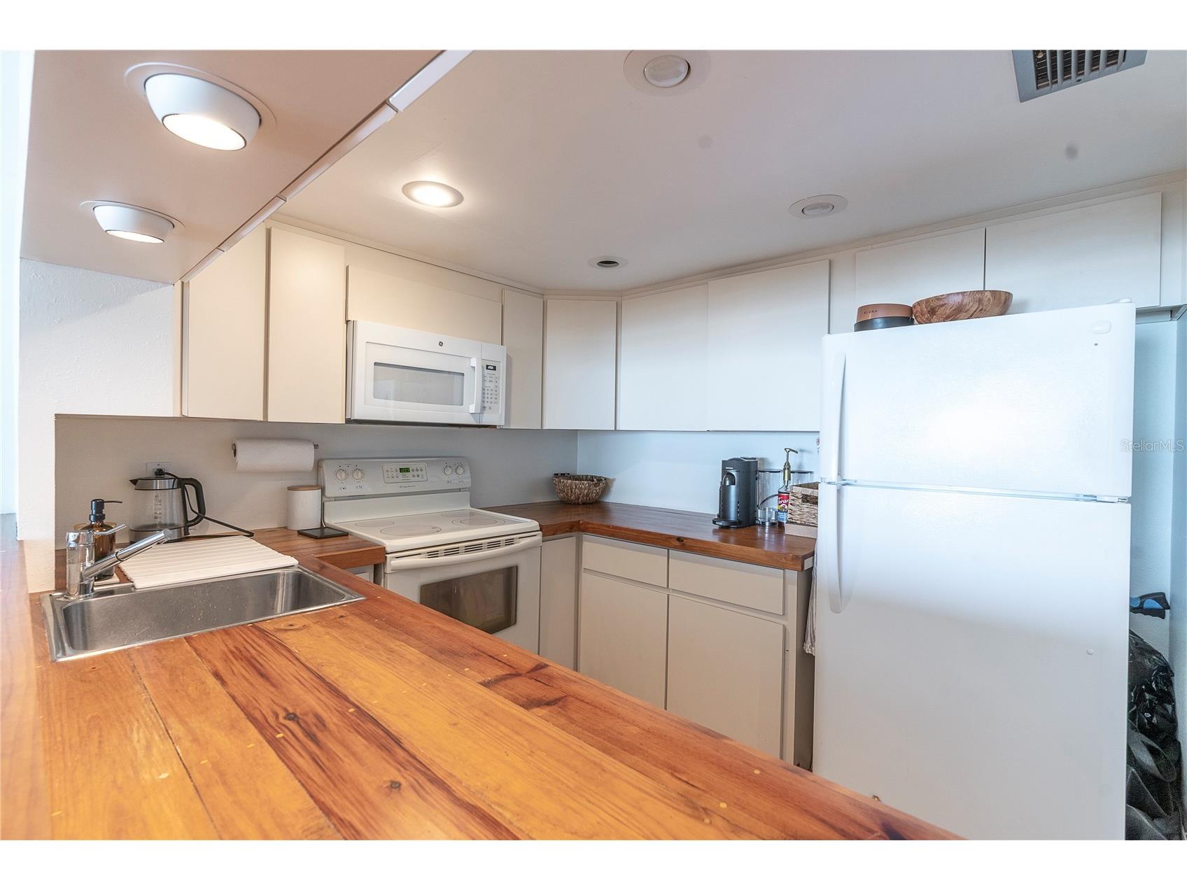 3200 Gulf Boulevard #202 Saint Pete Beach FL 33706 TB8465551 image14