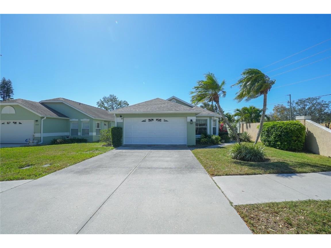 3200 Gulf Watch Court Sarasota FL 34231 TB8358335 image1