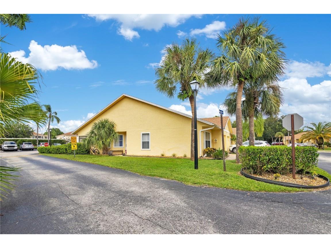 3200 Queen Palms Court Kissimmee FL 34747 O6348022 image2