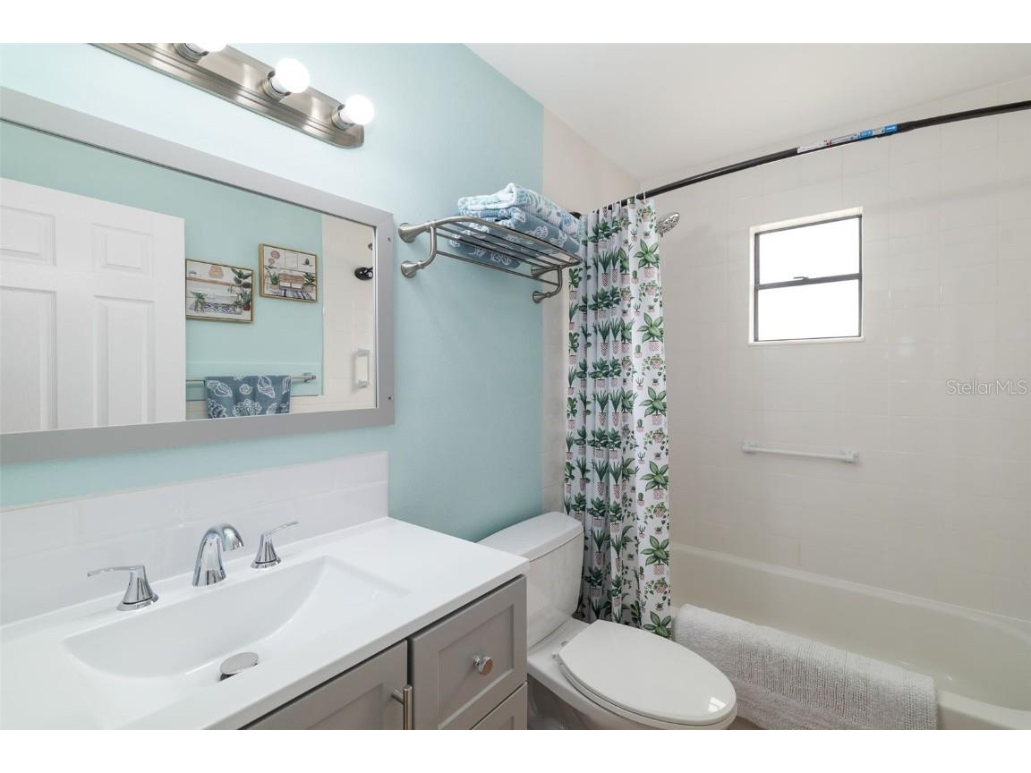 3200 Tobero Lane Sarasota FL 34235 A4638542 image10