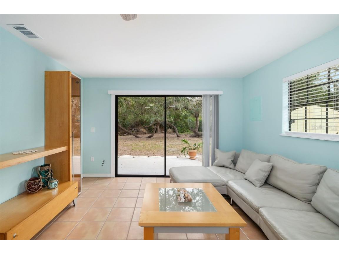 3200 Tobero Lane Sarasota FL 34235 A4638542 image8