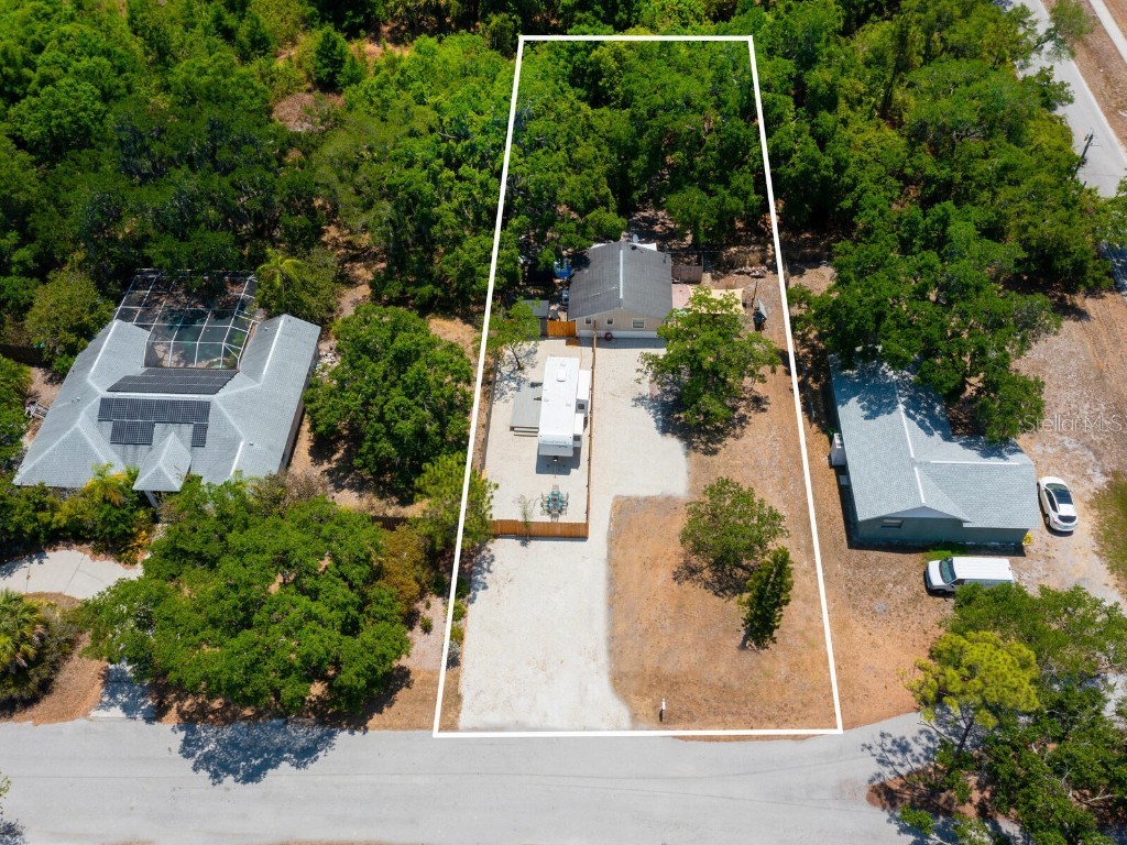 3200 Tobero Lane Sarasota FL 34235 A4672165 image1