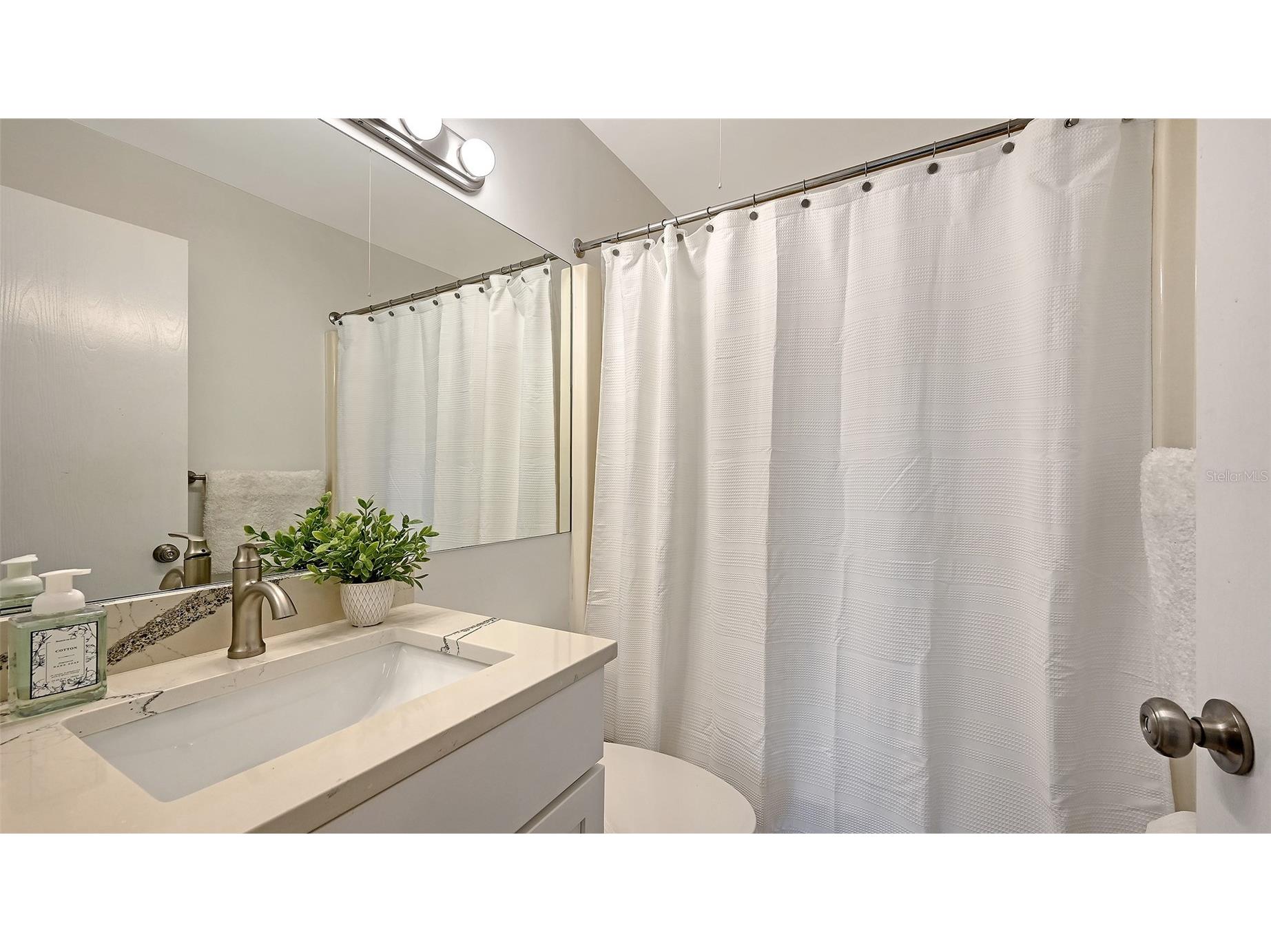 3201 Beneva Road #204 Sarasota FL 34232 A4683171 image21