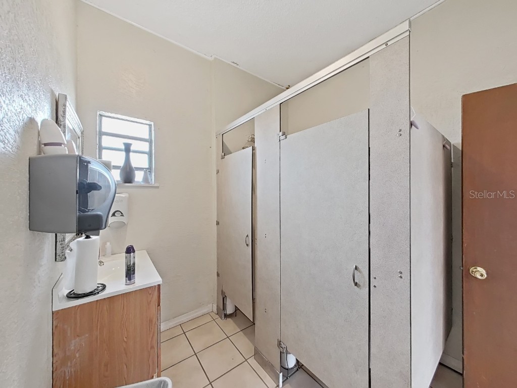 3201 E Genesee Street Tampa FL 33610 TB8378483 image27