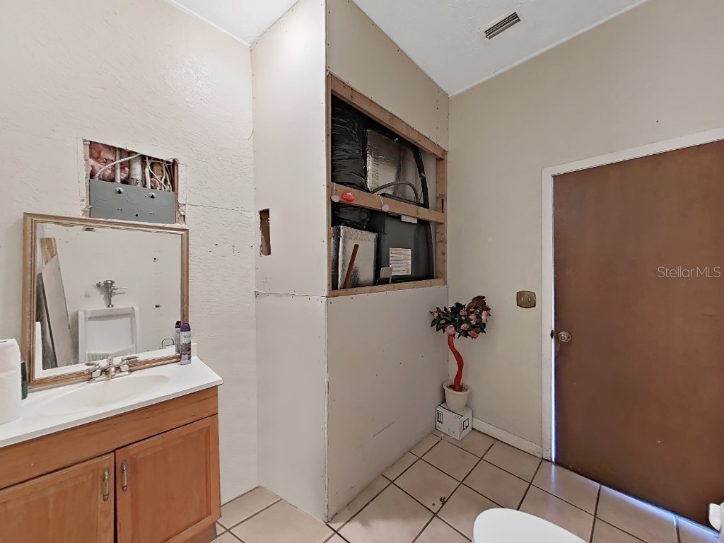 3201 E Genesee Street Tampa FL 33610 TB8378483 image28