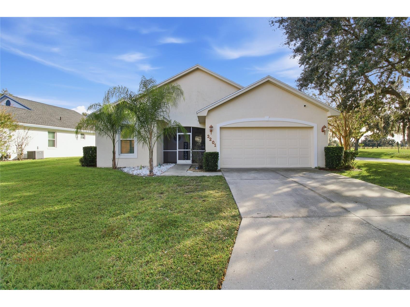 3201 Oak Tree Lane Winter Haven FL 33884 L4957236 image1