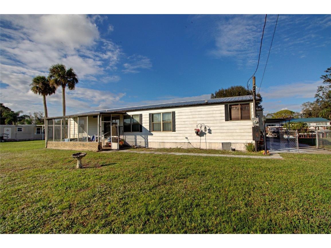 3201 SE 24th Street Okeechobee FL 34974 - TAYLOR CREEK LAKE OKEECHOBEE OK222228 image1
