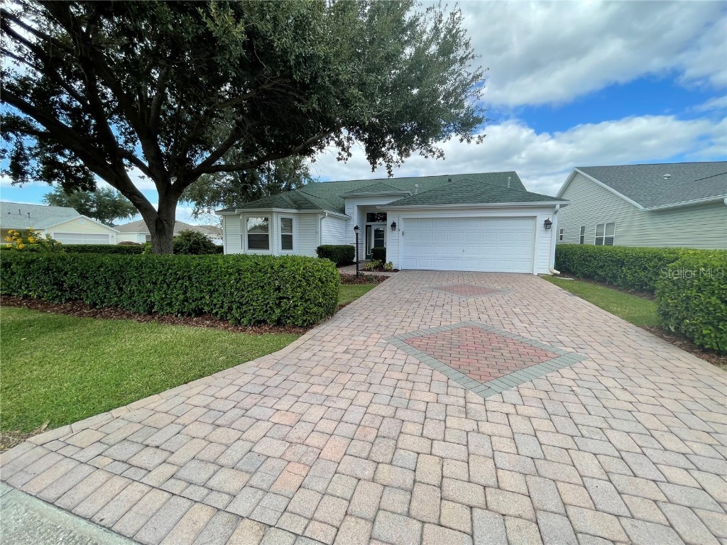 3201 Westmont Place The Villages FL 32162 V4930623 image1