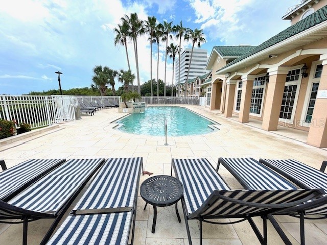 3202 Bay Club Circle Tampa FL 33607 U8223195 image1