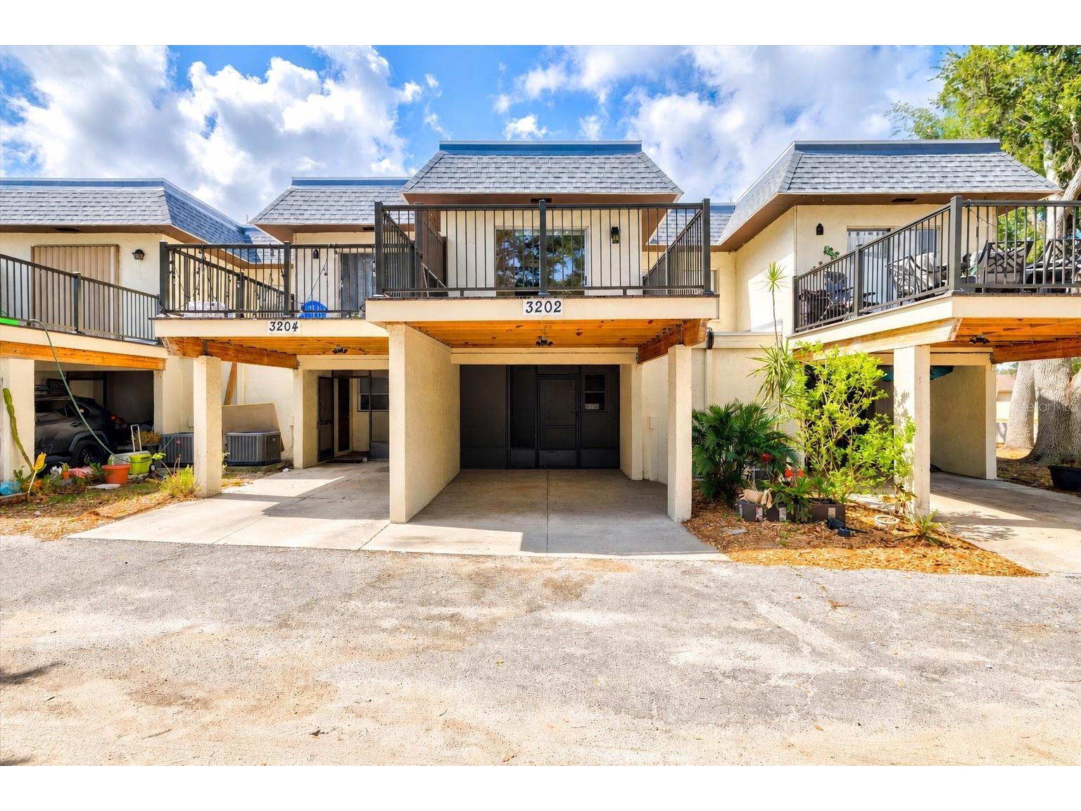 3202 Ramblewood Drive N Sarasota FL 34237 A4690385 image1