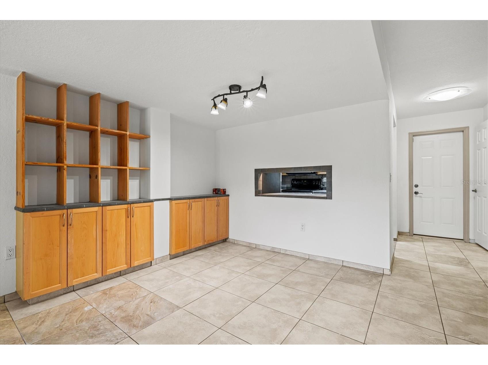 3202 Ramblewood Drive N Sarasota FL 34237 A4690385 image11
