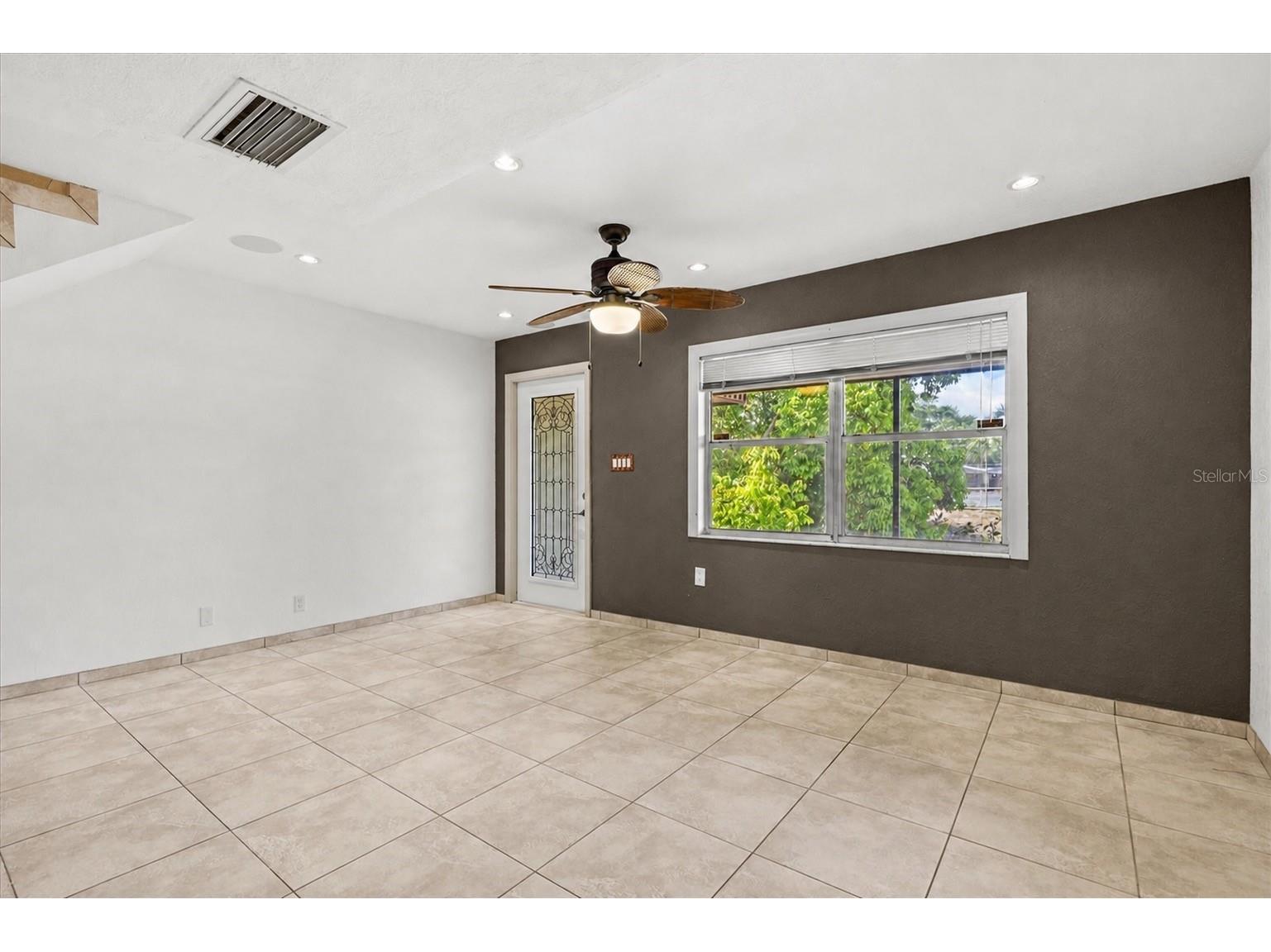 3202 Ramblewood Drive N Sarasota FL 34237 A4690385 image13