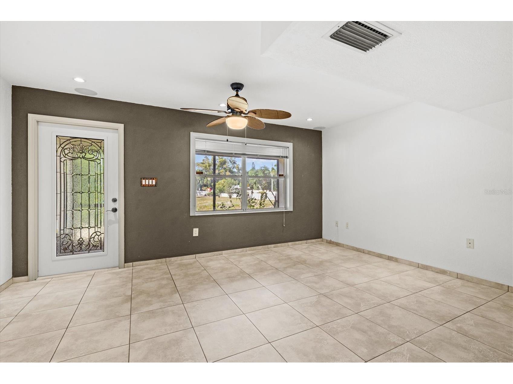 3202 Ramblewood Drive N Sarasota FL 34237 A4690385 image14