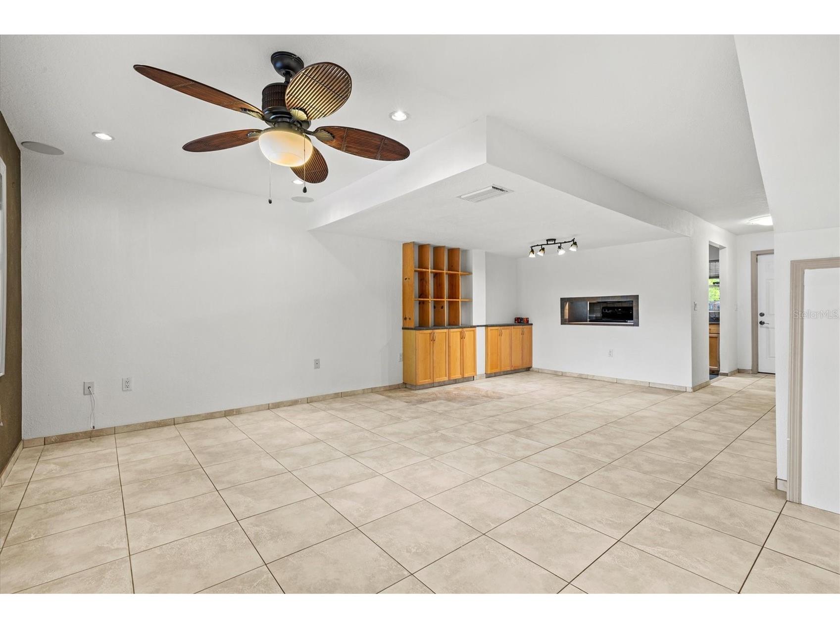 3202 Ramblewood Drive N Sarasota FL 34237 A4690385 image15