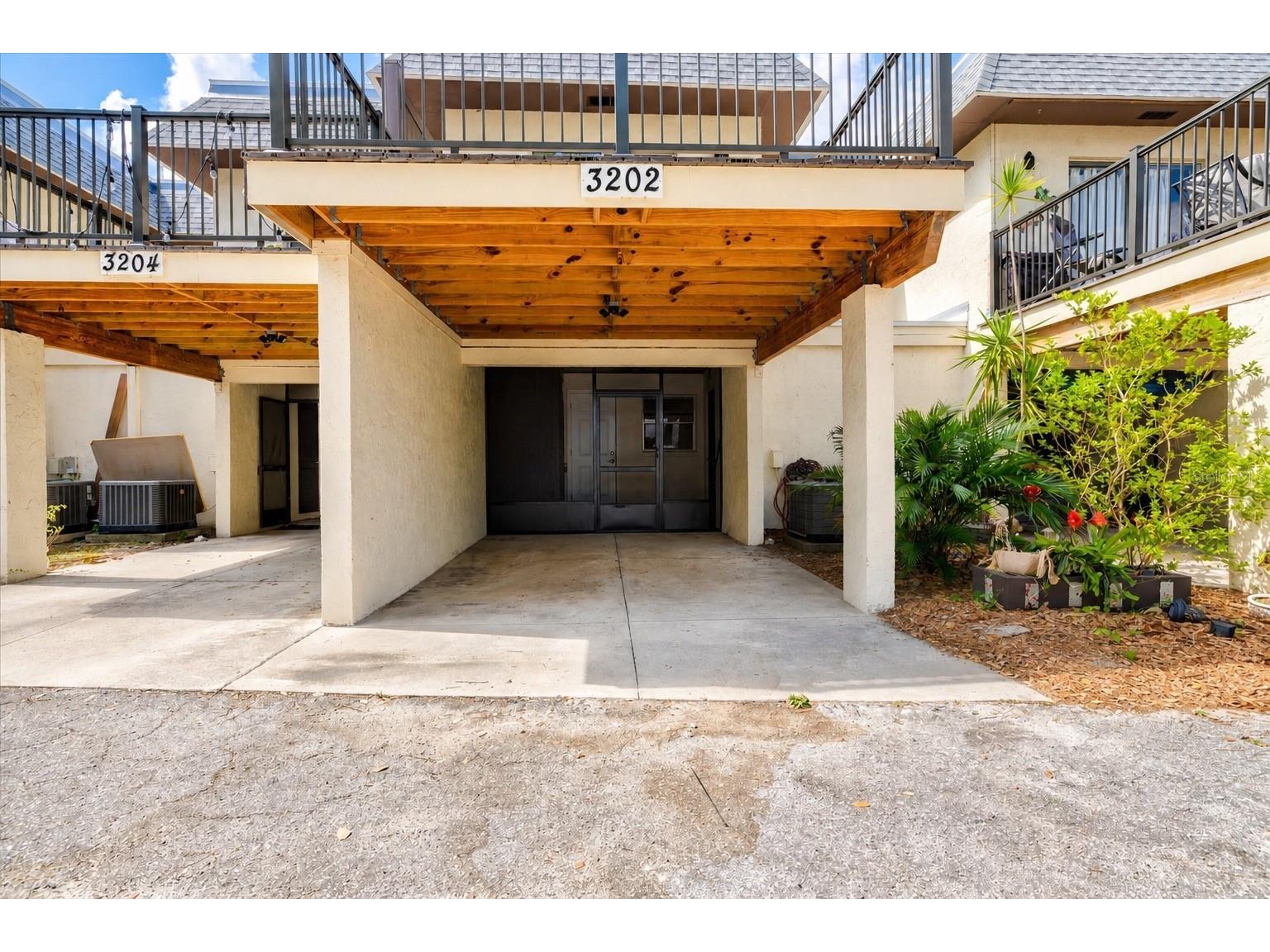 3202 Ramblewood Drive N Sarasota FL 34237 A4690385 image2