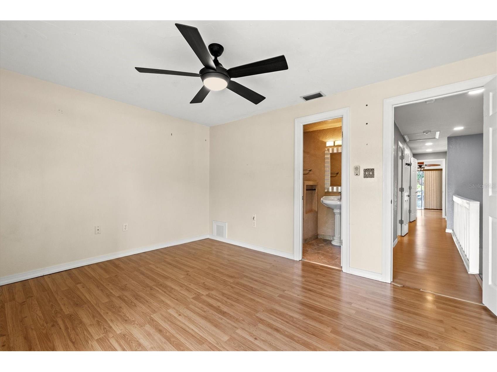 3202 Ramblewood Drive N Sarasota FL 34237 A4690385 image23