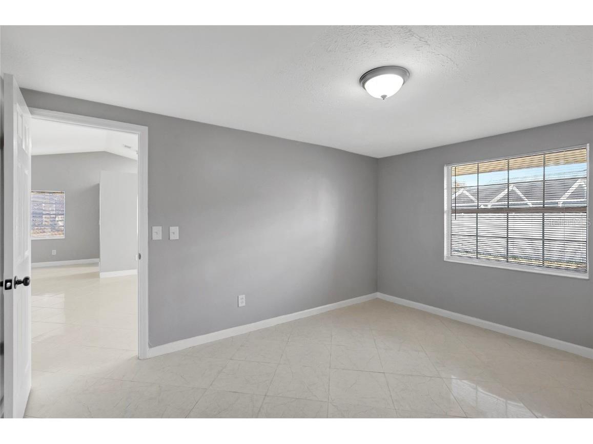 3202 Russett Drive Tampa FL 33618 TB8452518 image25