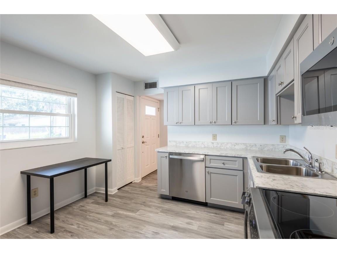 3202 W De Leon Street #B Tampa FL 33609 TB8417996 image6