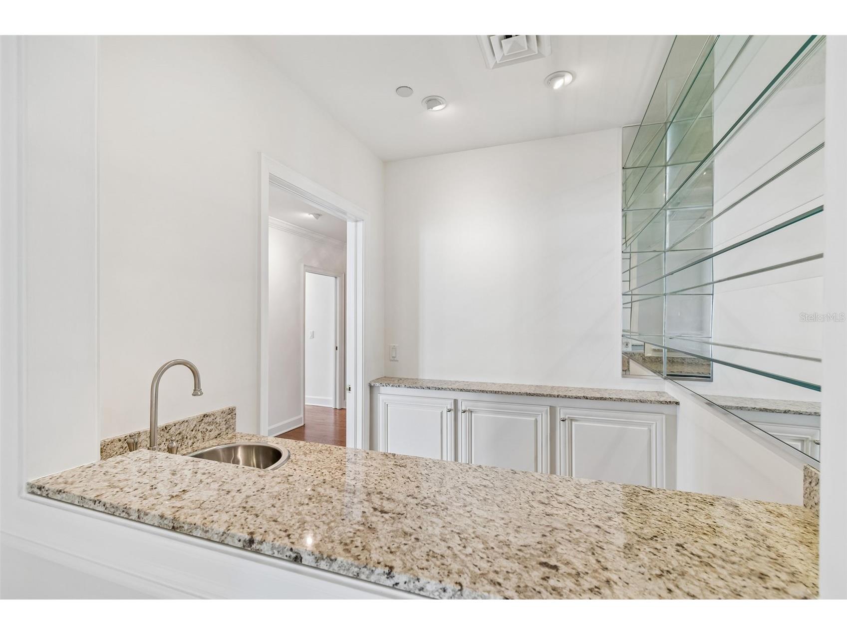 3203 Bayshore Boulevard #1202 Tampa FL 33629 TB8517057 image12