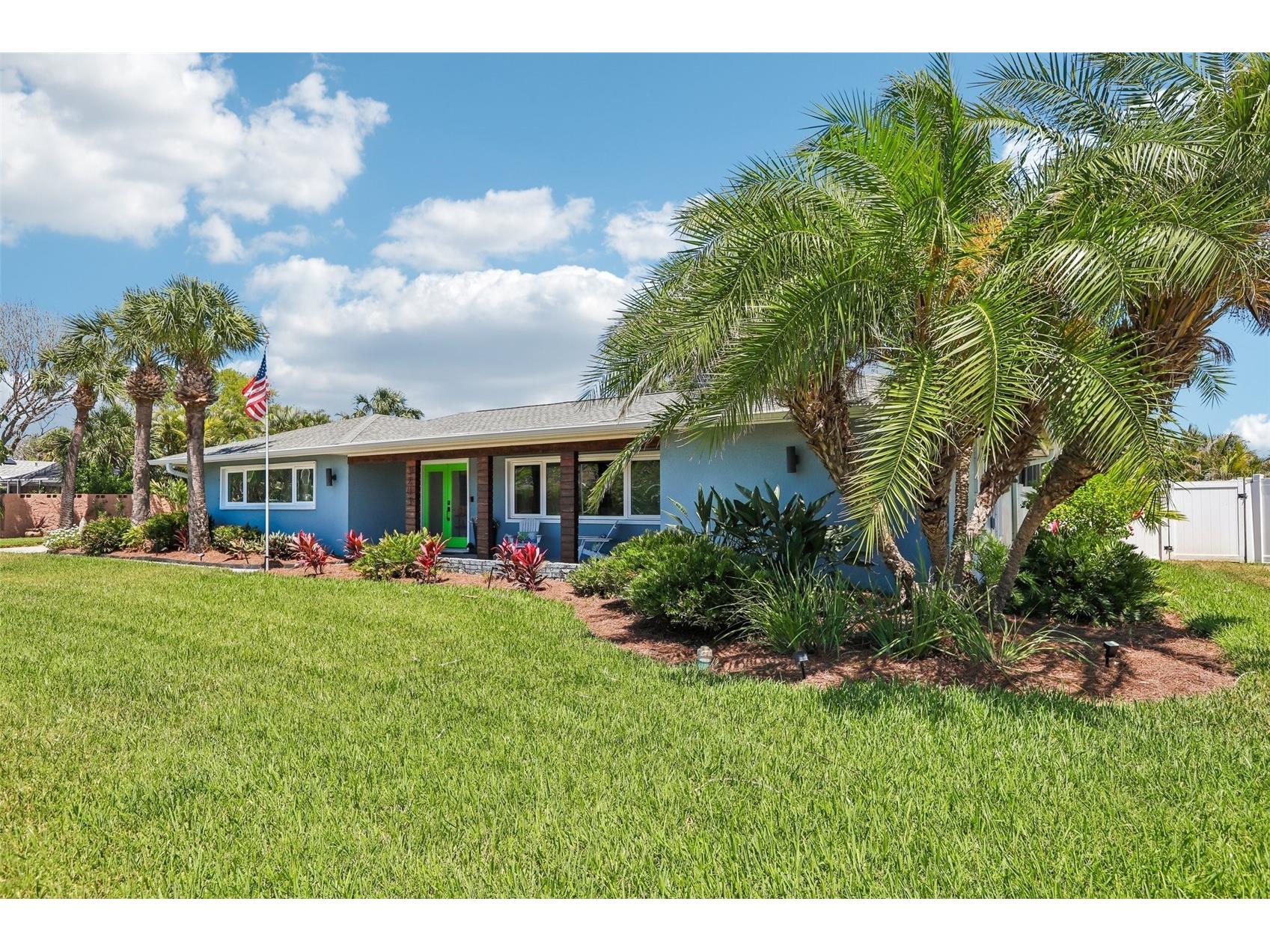 3203 Hibiscus Drive W Belleair Beach FL 33786 TB8504699 image3
