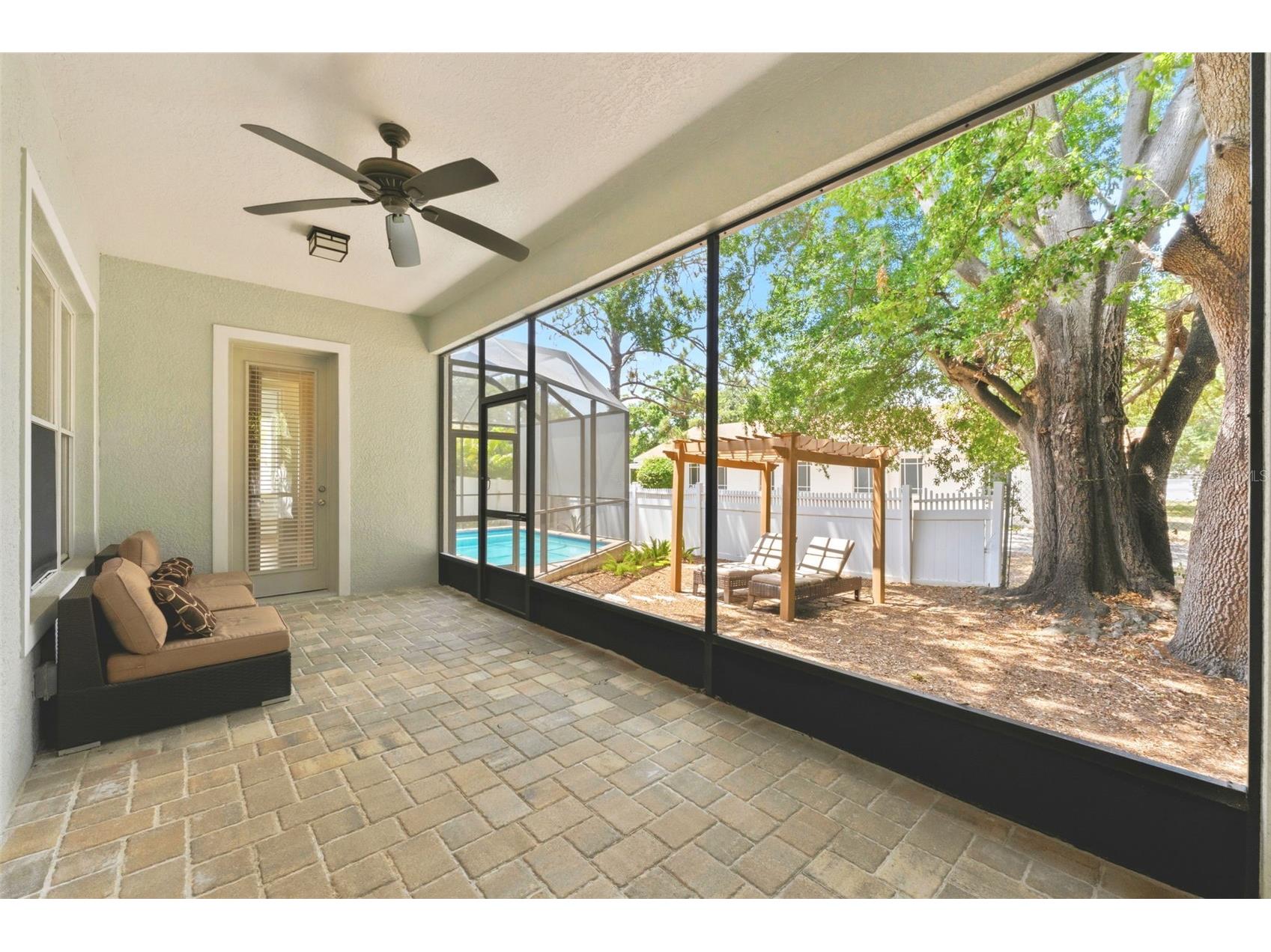 3203 Lake Green Court Tampa FL 33611 TB8512883 image31