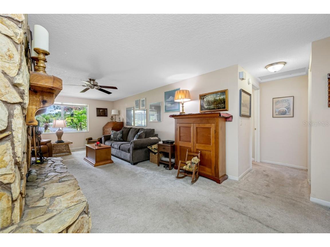 3203 Sandspur Drive Tampa FL 33618 TB8431712 image12