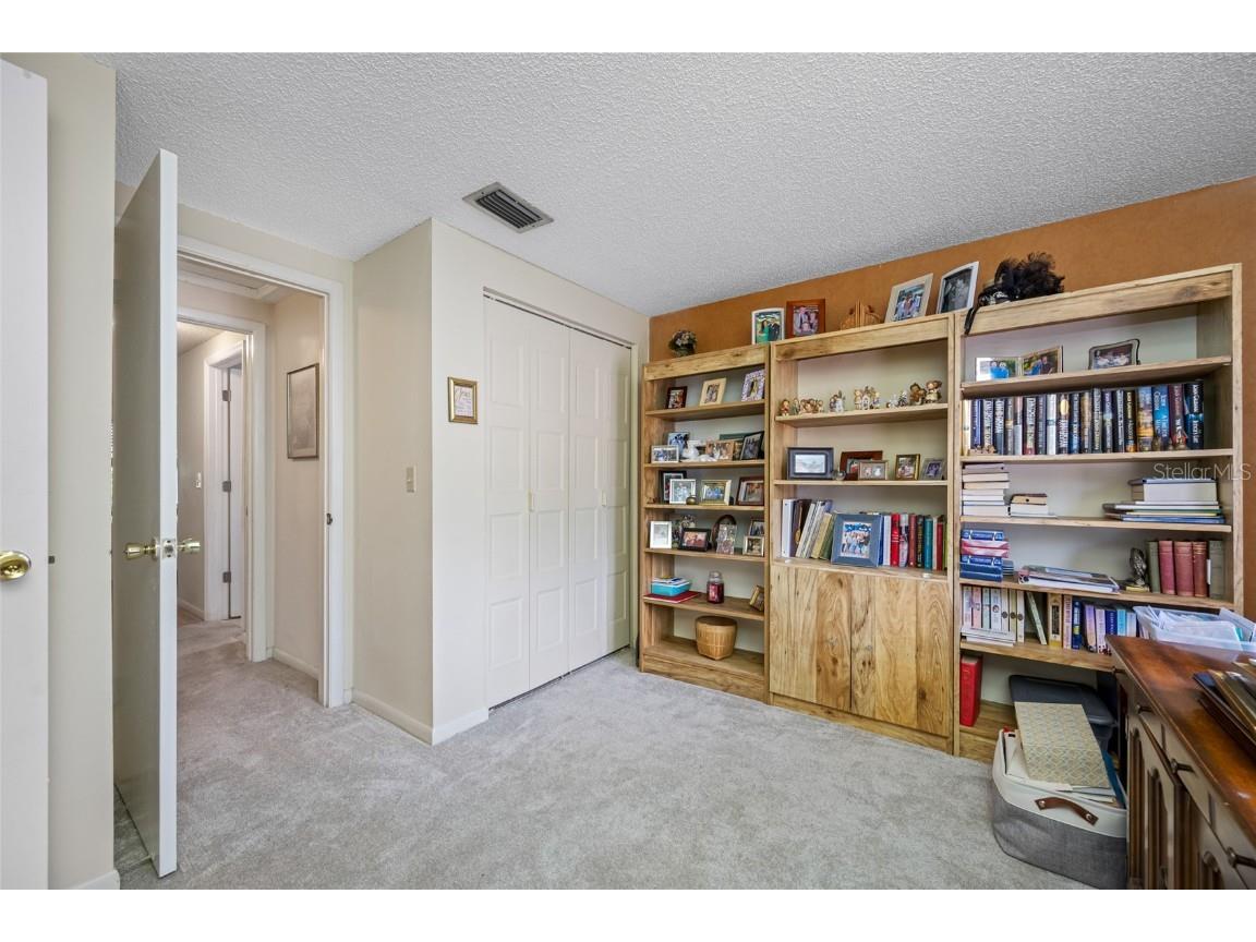 3203 Sandspur Drive Tampa FL 33618 TB8431712 image37