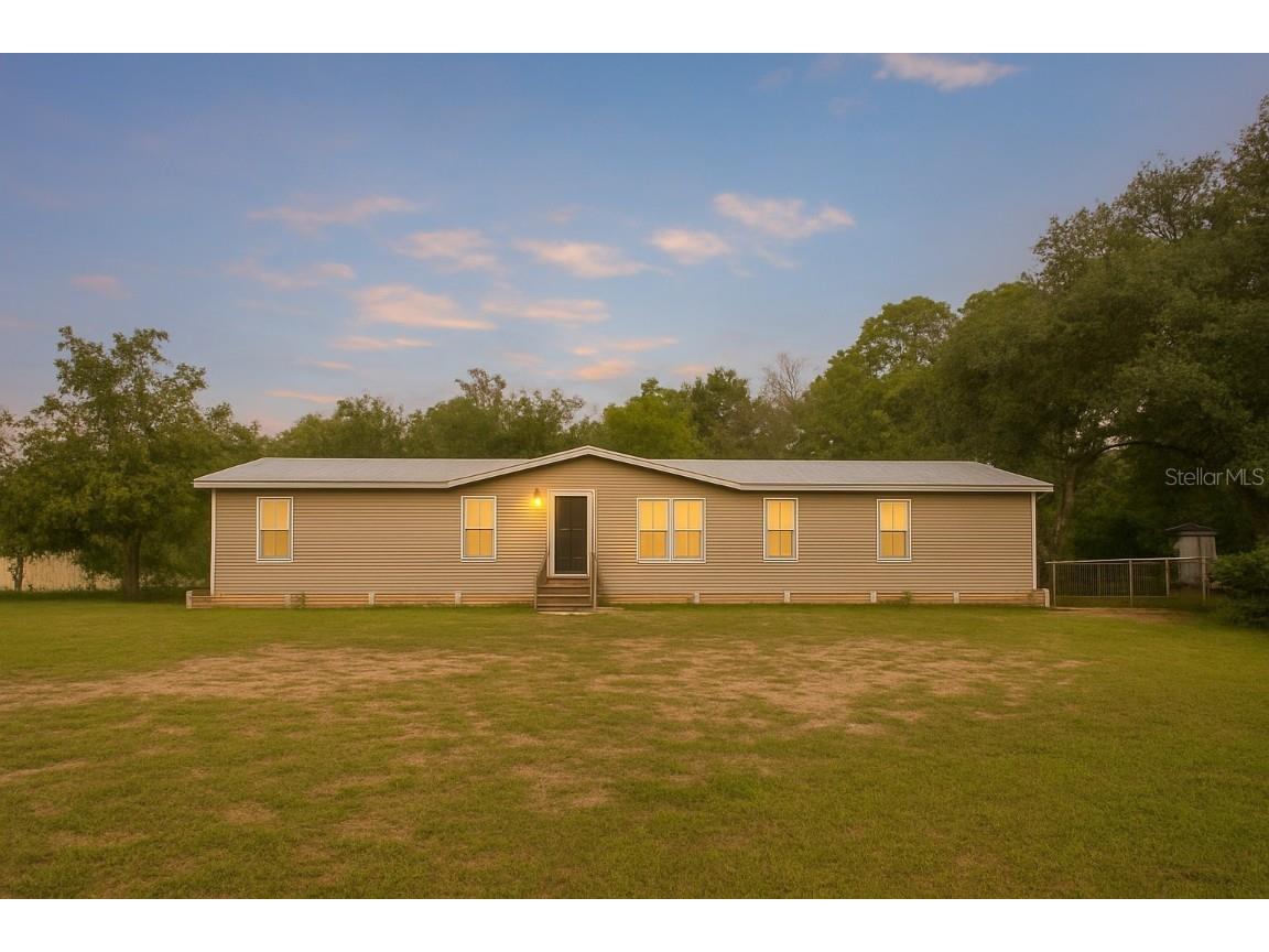 32039 State Road 44 Eustis FL 32736 V4944649 image1